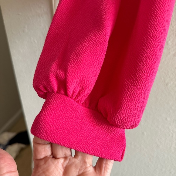 A2 - 143VHot pink square neck long lantern sleeve top petite size large - Picture 6 of 10